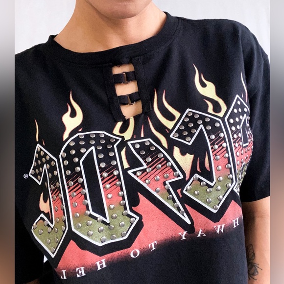ACDC Black Cropped T-shirt with flames. - Picture 2 of 10